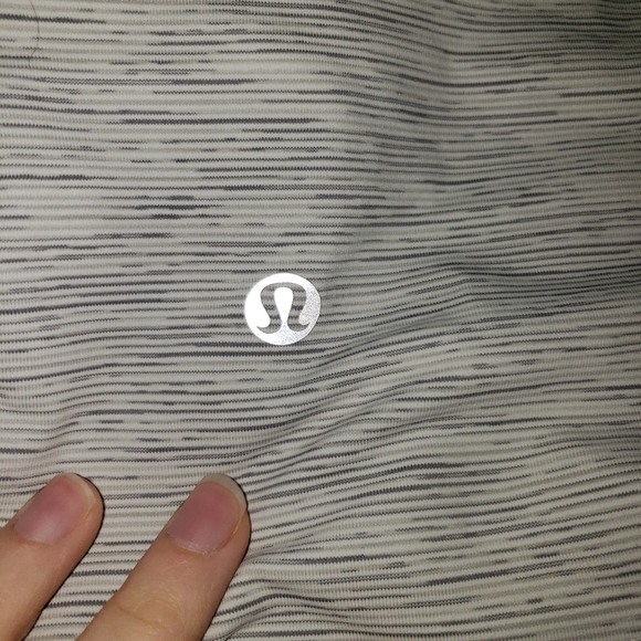 lulu🍋 leggings - Picture 3 of 5